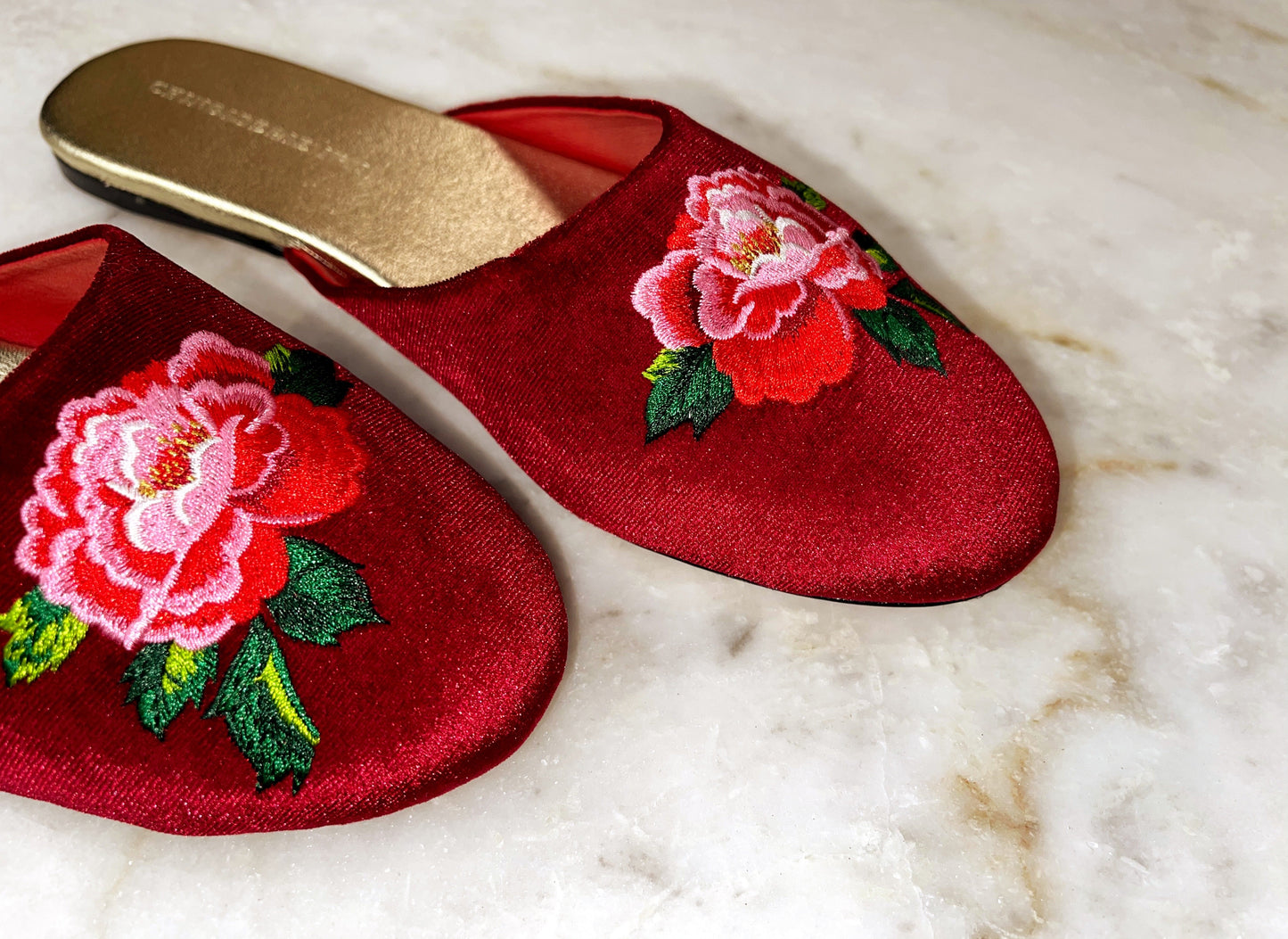 Embroidered peony in red wine mules slippers