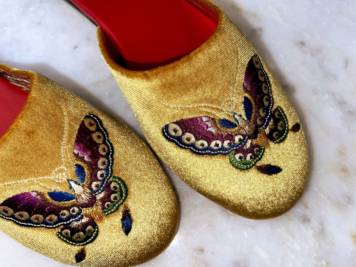 Embroidered butterfly in gold velvet mules slippers