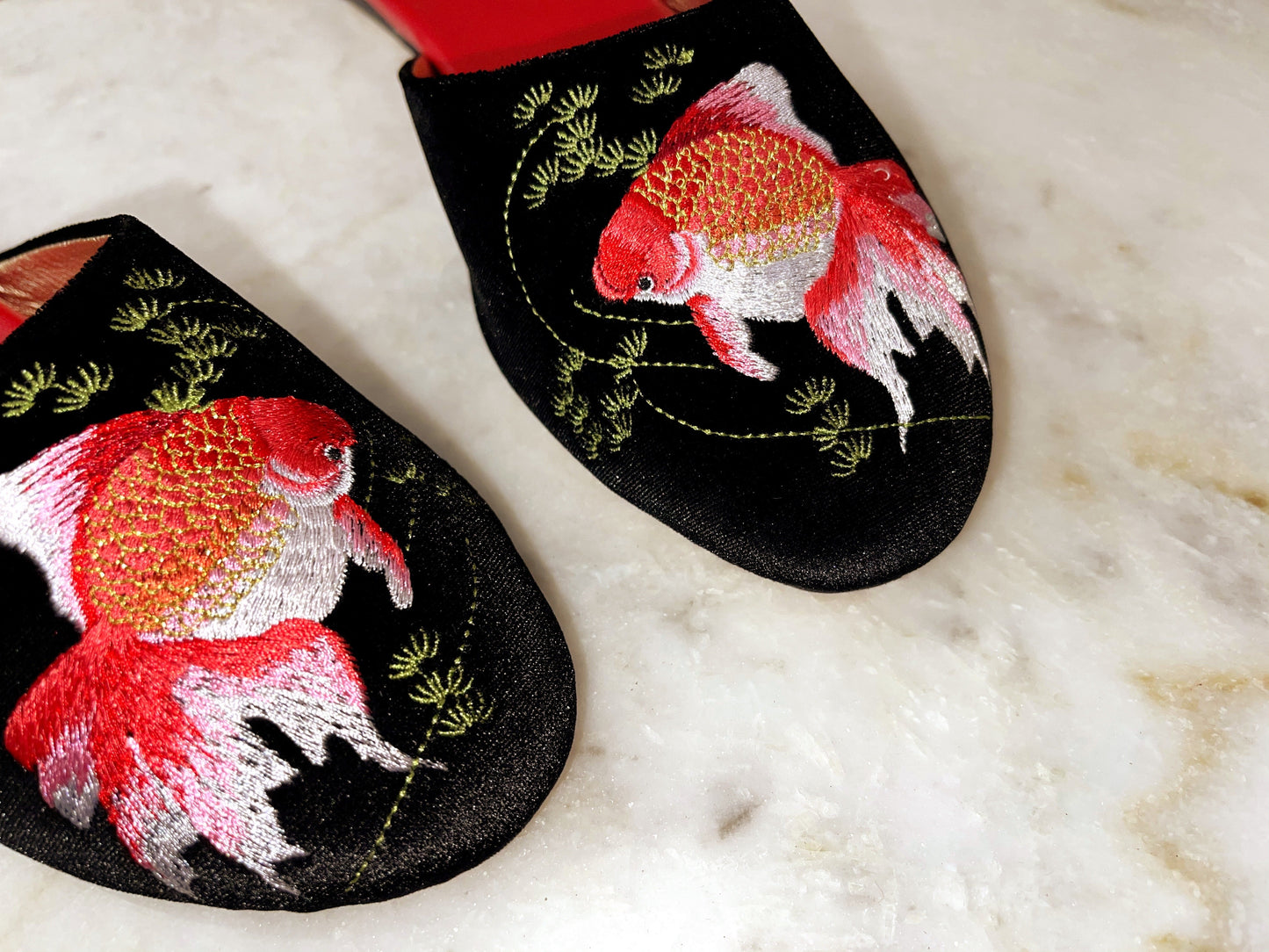 Embroidered goldfish in black velvet mules slippers