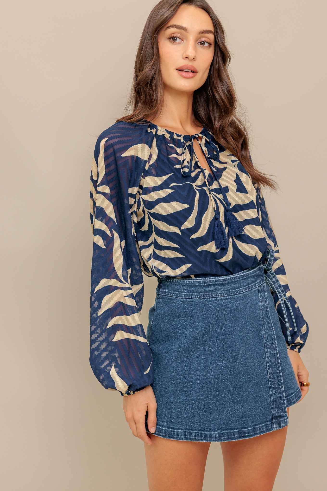 MIDNIGHT WALK WOVEN TOP