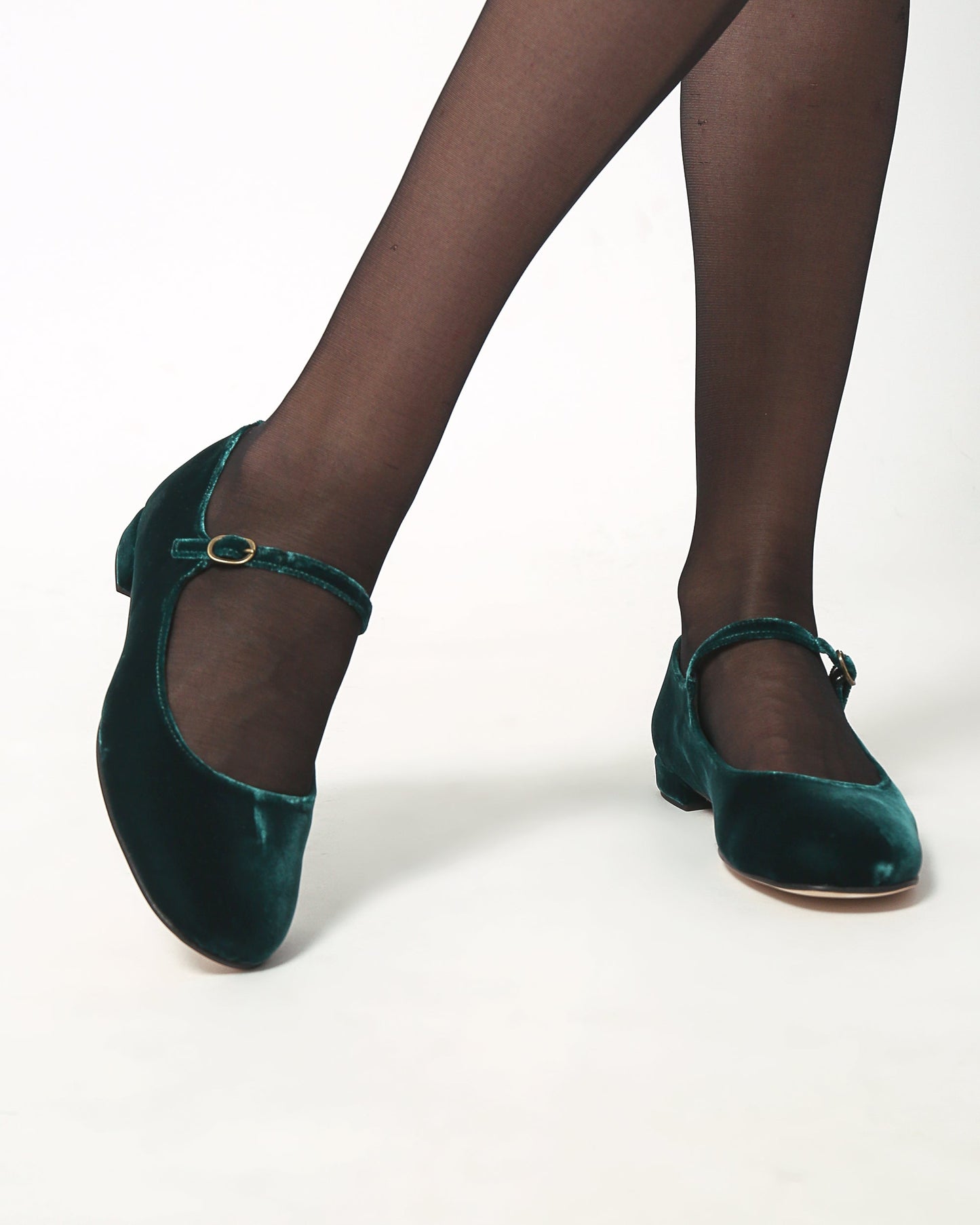 Colette Mary Jane in Verde velvet low heels