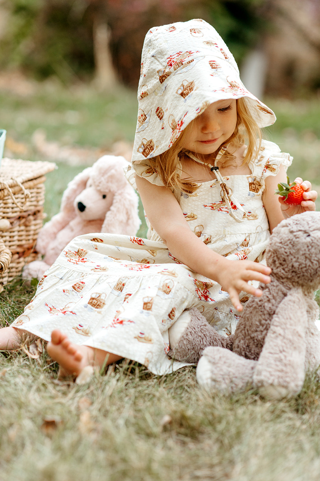 Picnic Wide Brim Sun Bonnet