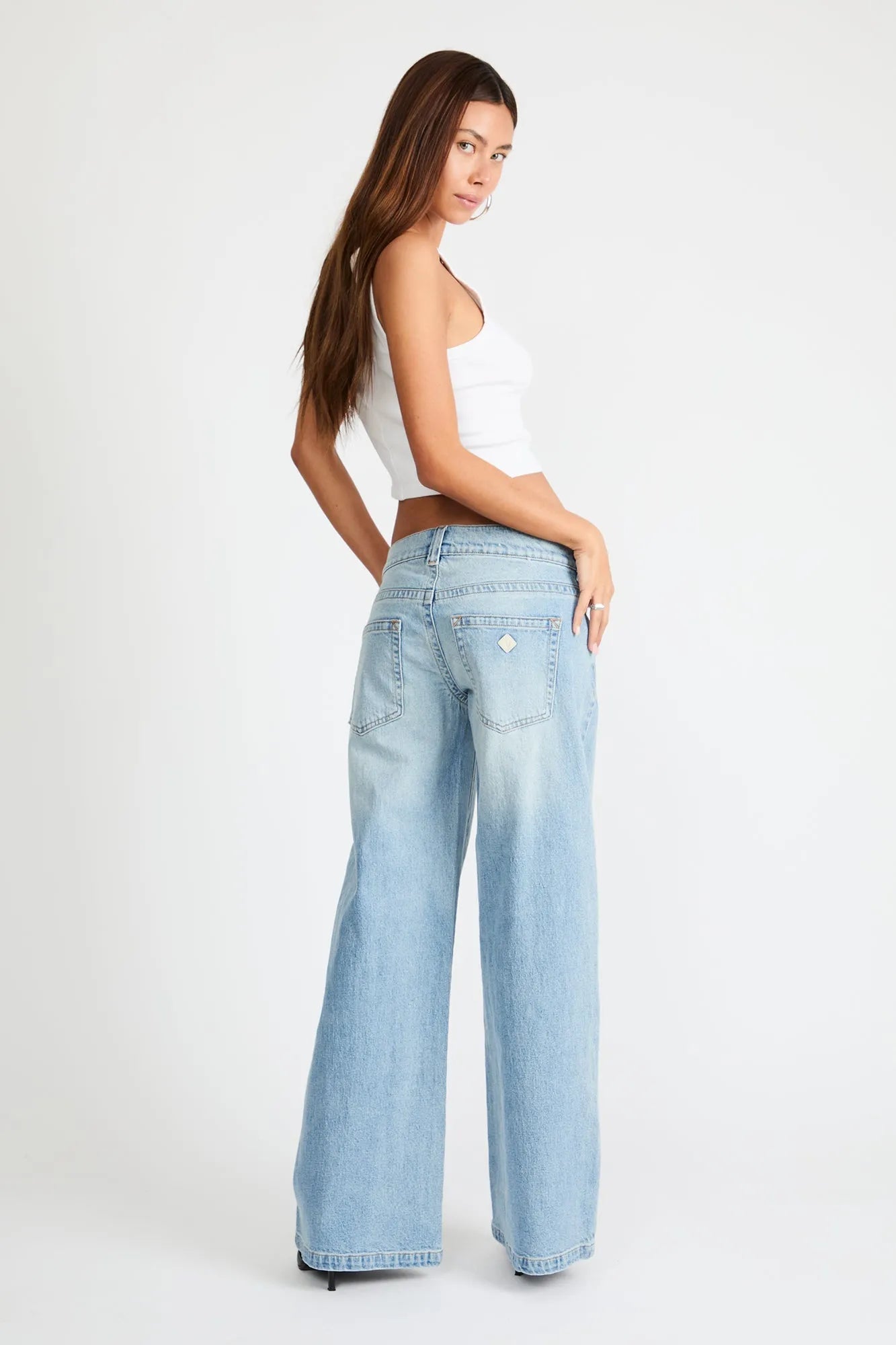 00 Super Low & Wide Jody Jeans