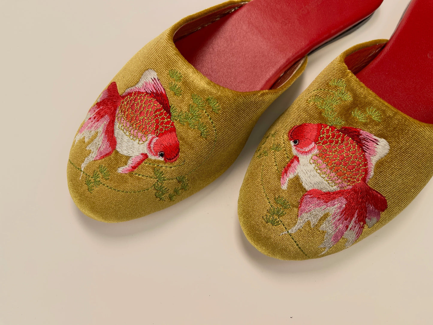 Embroidered goldfish in gold velvet mules slippers