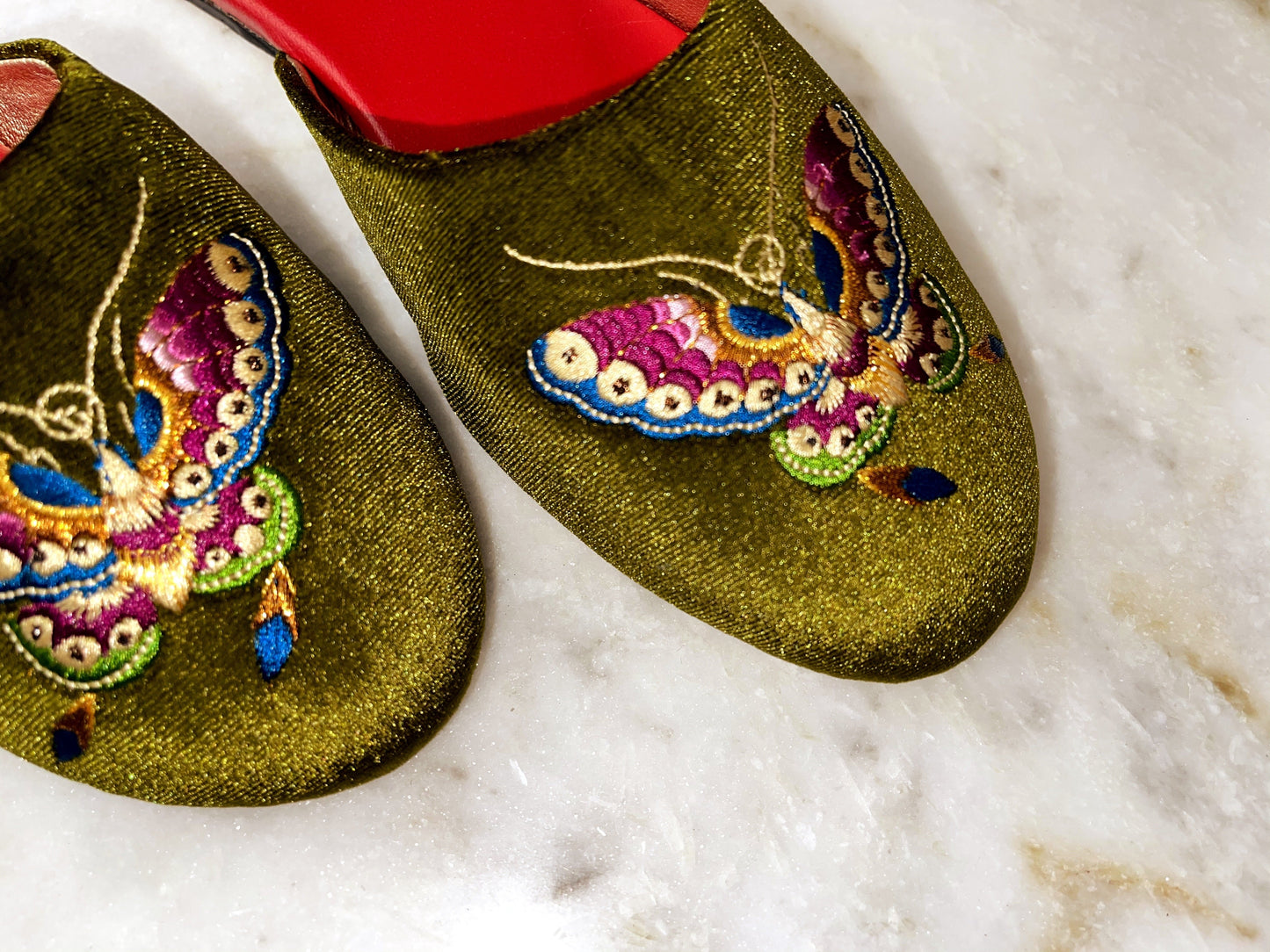 Embroidered butterfly in olive velvet mules slippers