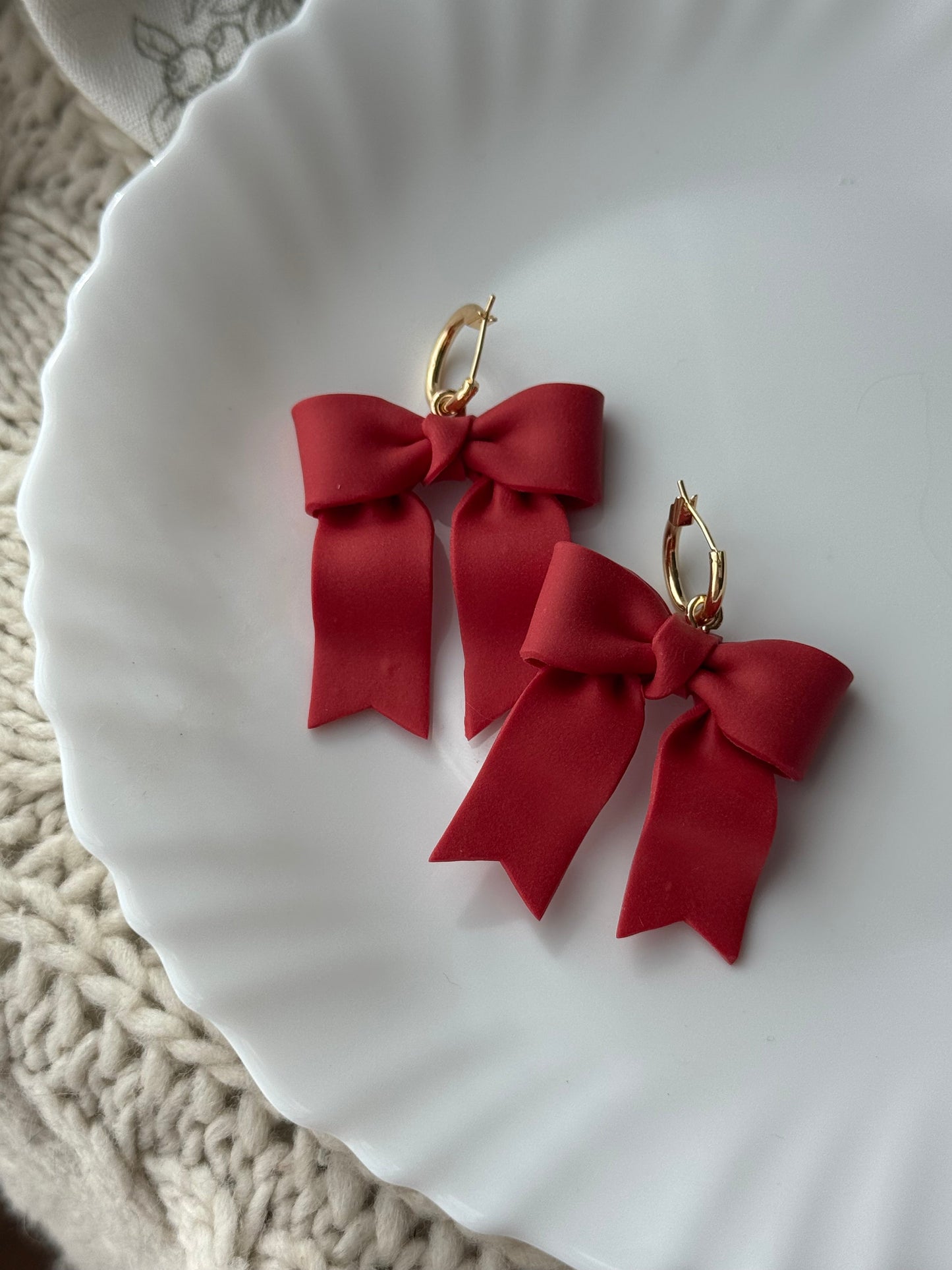 Cayenne Bows