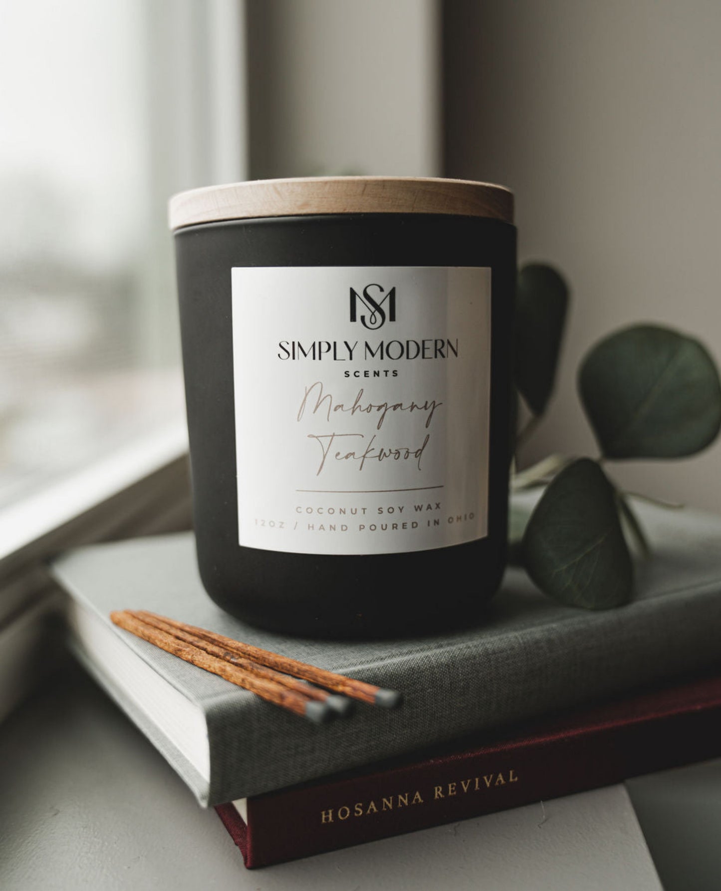 Mahogany Teakwood | Wood-Wick Coconut Soy Wax Candle