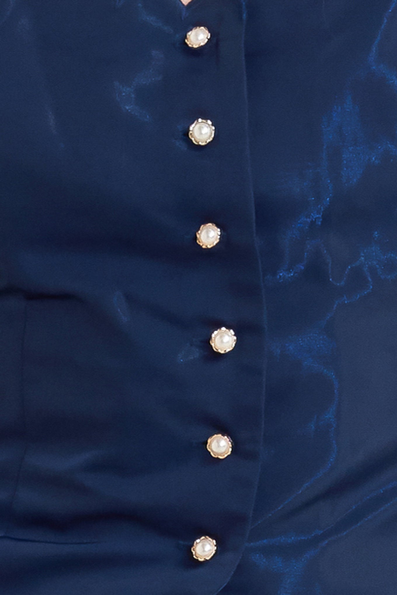 SCALLOP KISS WOVEN TOP