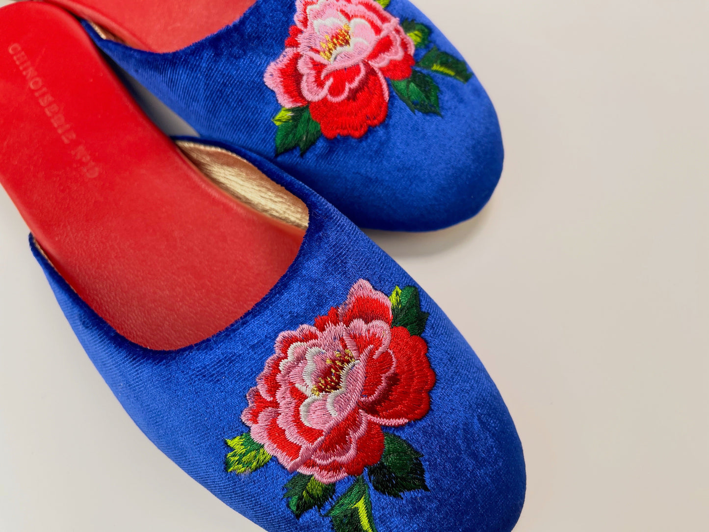 Embroidered peony in Parisienne blue velvet mules slippers
