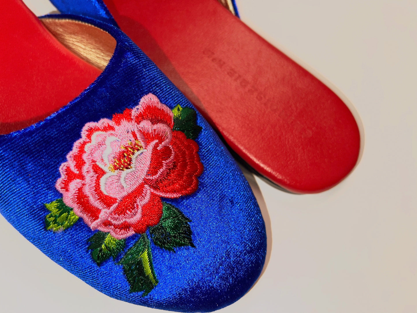 Embroidered peony in Parisienne blue velvet mules slippers