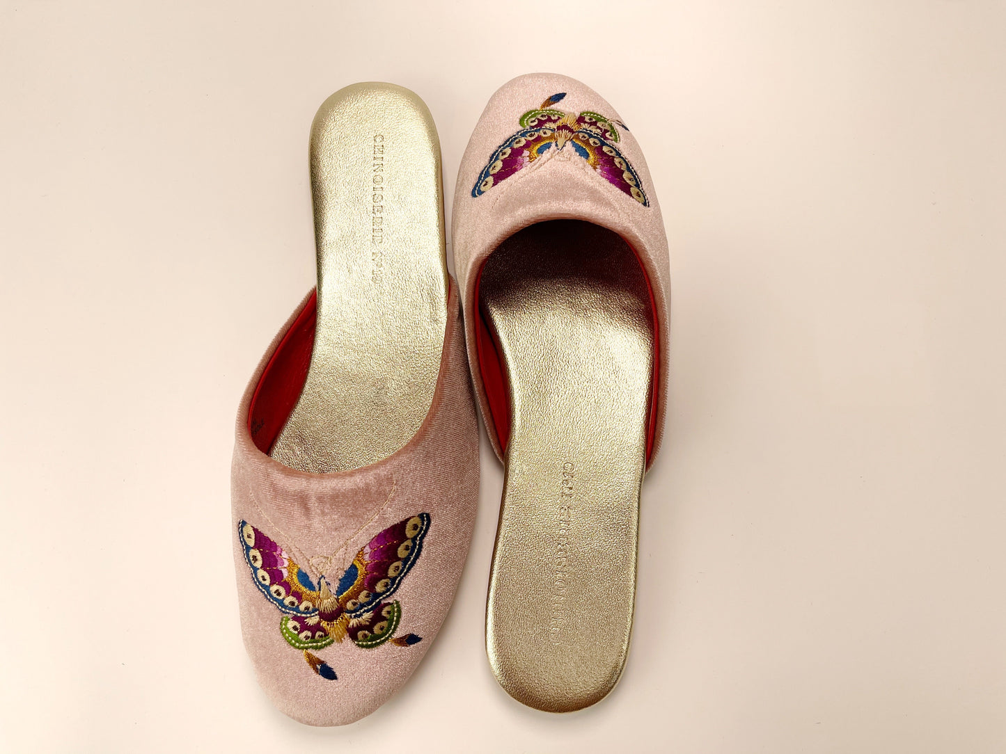 Embroidered butterfly in dusty pink velvet mules slippers