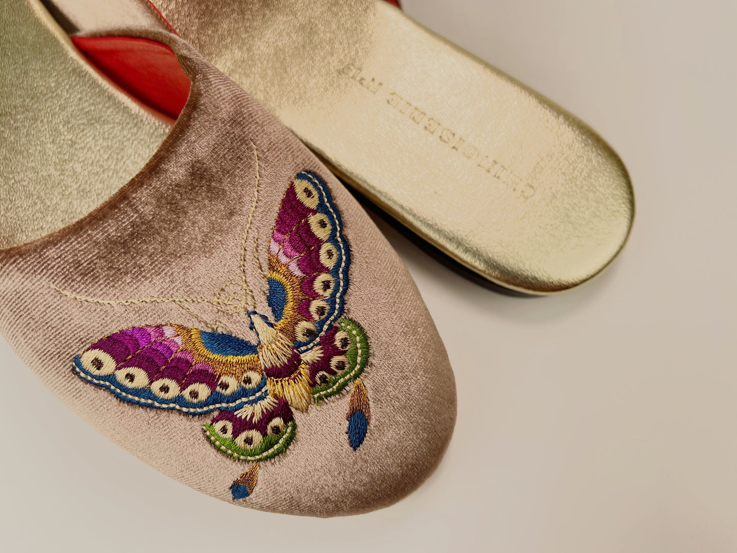 Embroidered butterfly in taupe velvet mules slippers