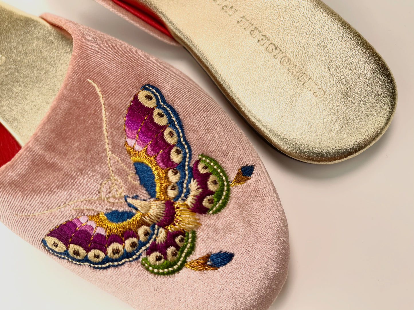 Embroidered butterfly in dusty pink velvet mules slippers