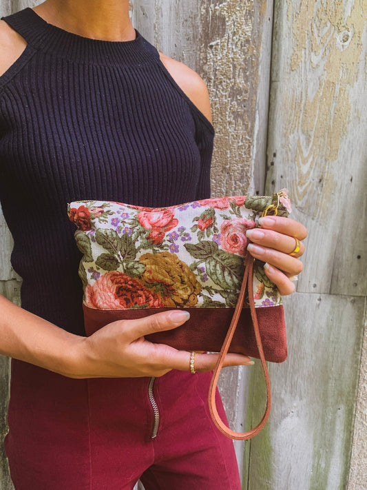 The Teagan Wristlet Purse