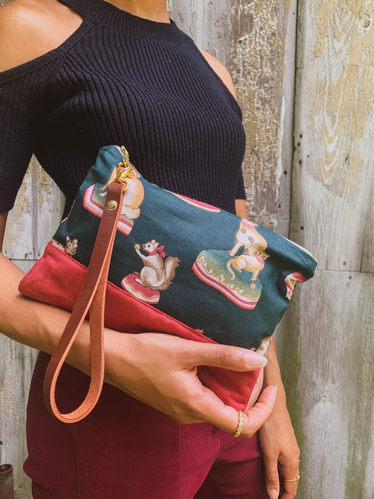 Cirque du Forêt Wristlet