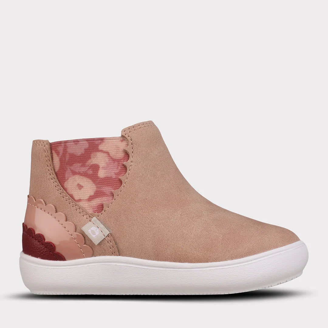 Quinta Girls Pull-On Boot