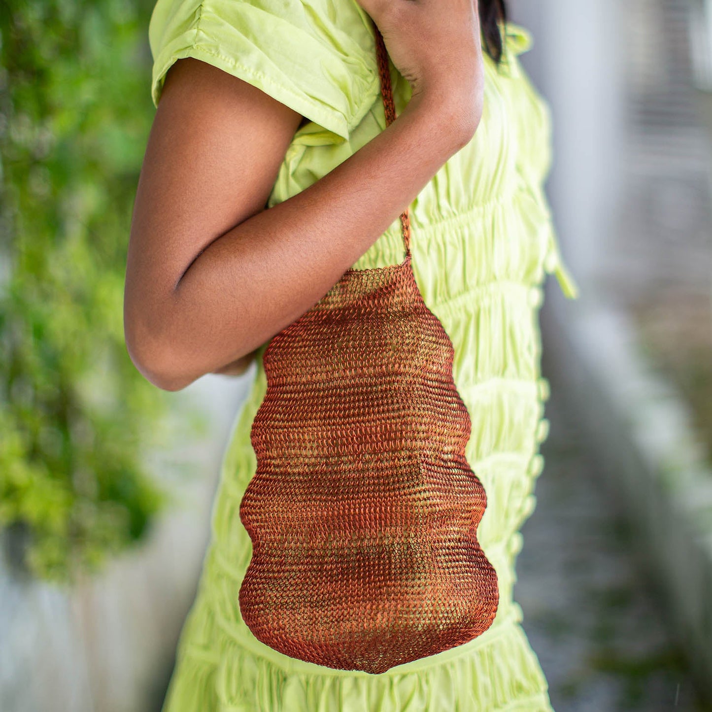 The Shell Handwoven Wire Bag In Copper