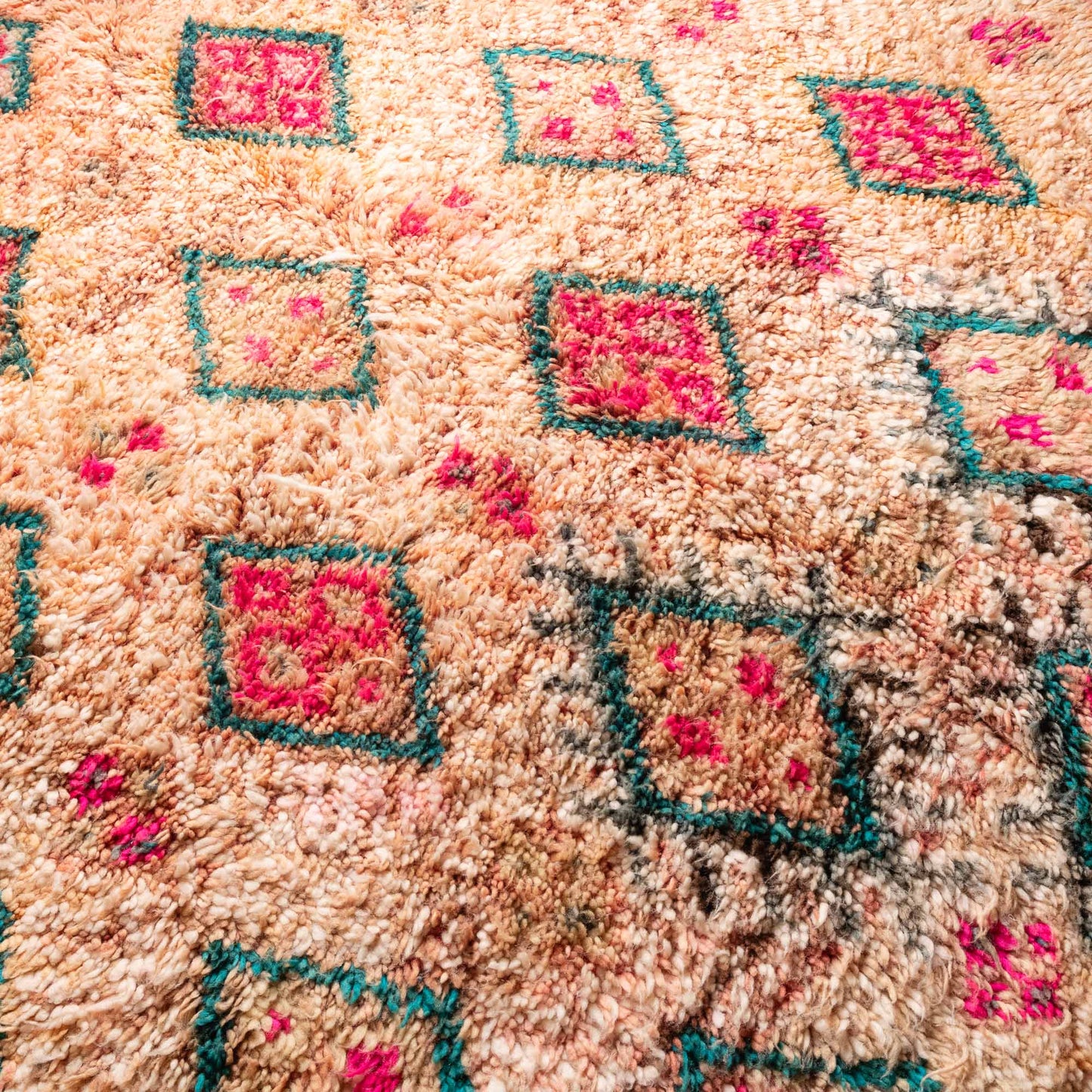 Amale - vintage boujad rug