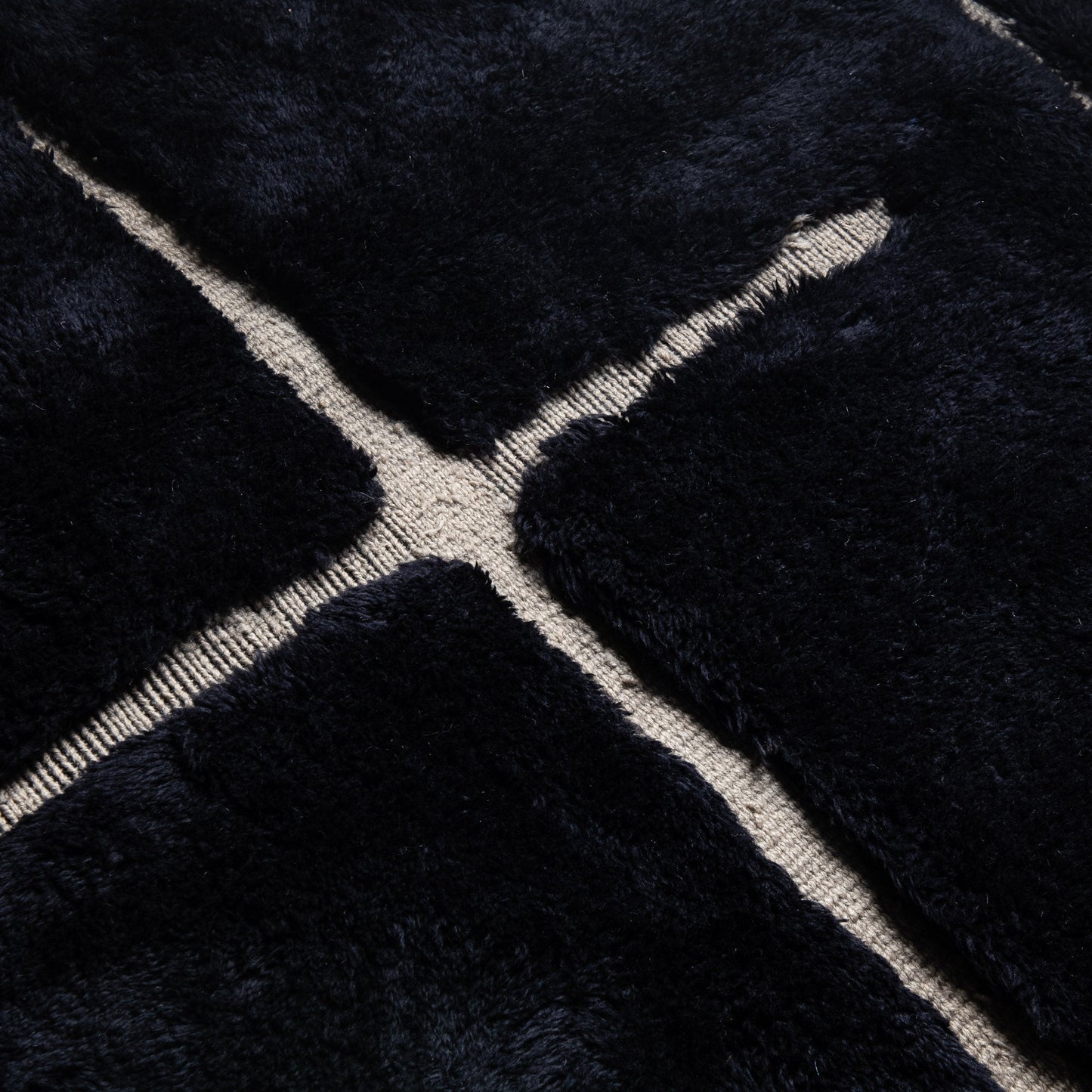 Heart Beat - Luxury Shag Moroccan Rug