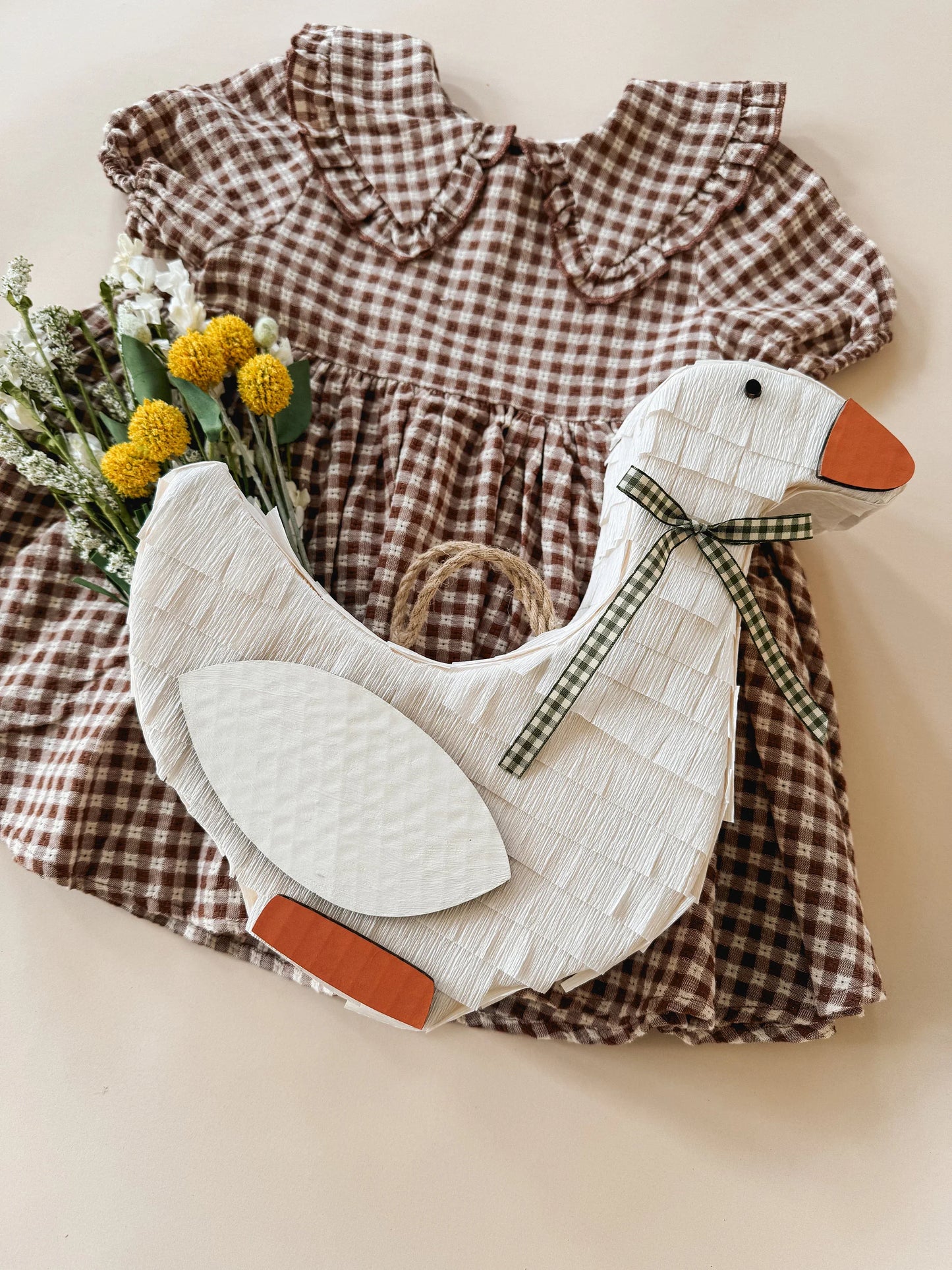 🪿 Goose Piñata – Handmade Farm Animal Piñata for Kids’ Birthdays, Baby Showers & Barnyard-Themed Parties