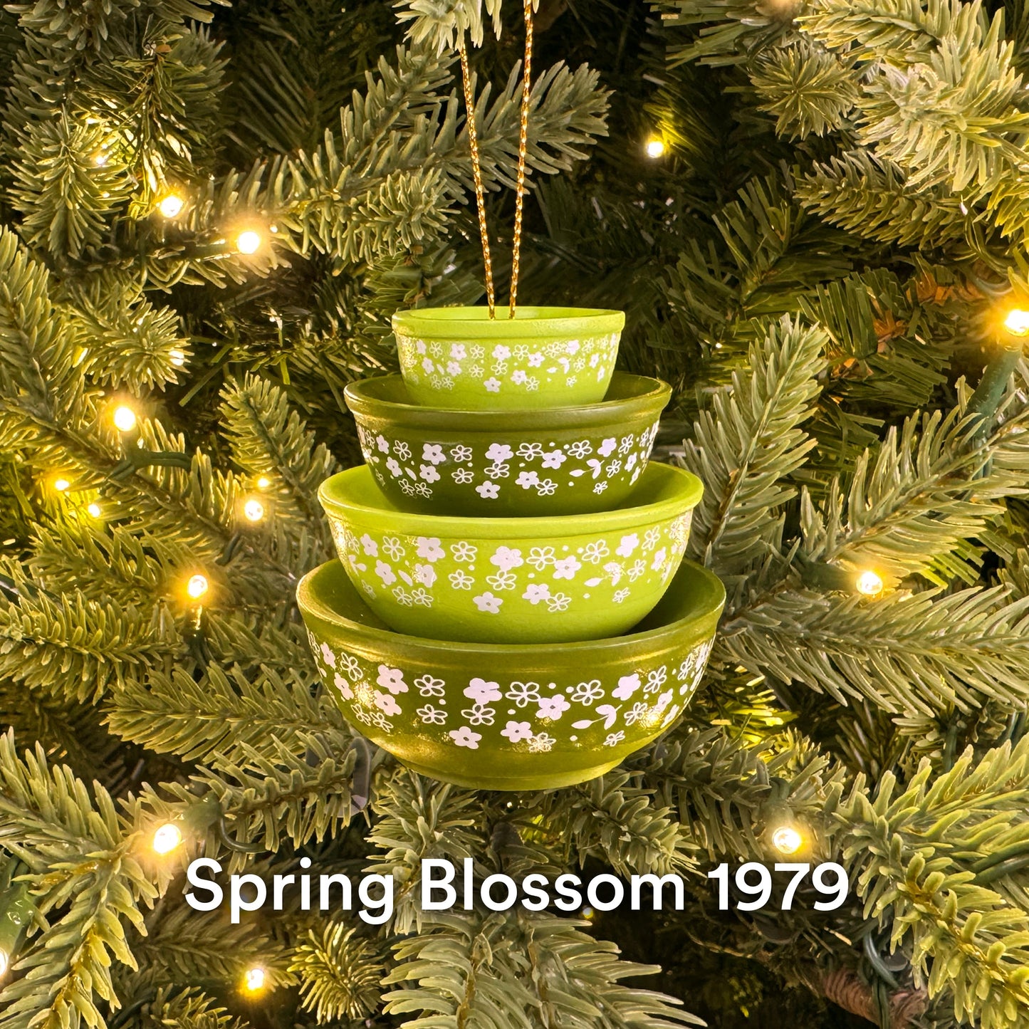 Mini Pyrex-Inspired Bowl Ornament | Retro Christmas Tree Decor