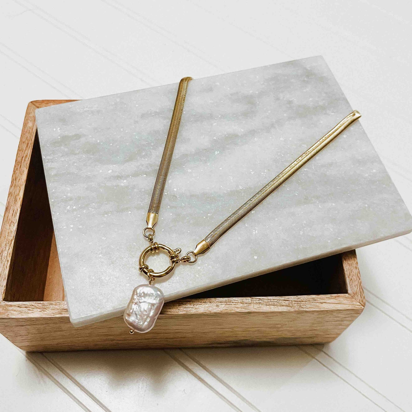 Mother Of Pearl Necklace WATERPROOF