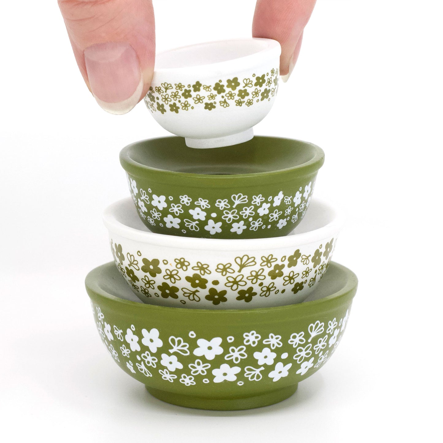 Mini Pyrex-Inspired Mixing Bowls – Retro Stackable Display Set
